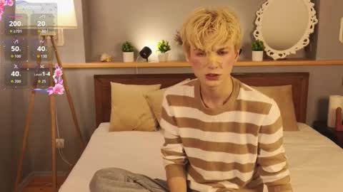 Snapshot of fiachand chatting on September 11, 10:43 pm Thomas online show from September 11, 10:43 pm