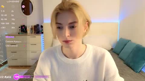 Snapshot of fiachand chatting on February 27, 4:07 pm Thomas online show from February 27, 4:07 pm