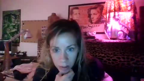 Snapshot of fidelity77 chatting on September 24, 9:07 pm fidelity77 online show from September 24, 9:07 pm