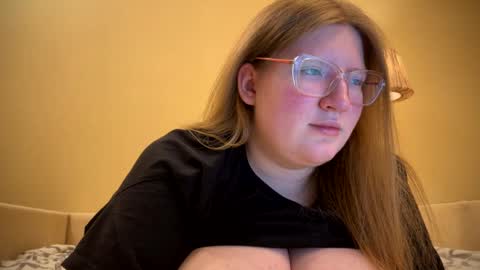 Sophie online show from March 5, 8:32 pm