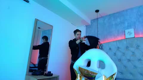   online show from January 13, 11:59 am