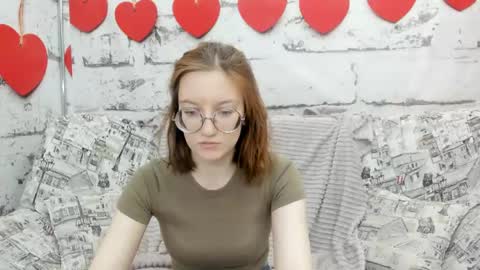 Snapshot of fiery__mary chatting on April 25, 8:39 am Mary online show from April 25, 8:39 am