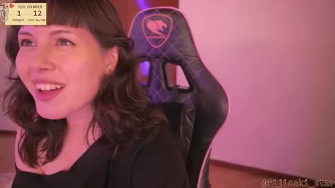 Fijisaki  Soni online show from February 3, 6:40 am