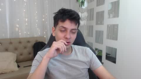 Snapshot of filipdaviex chatting on December 16, 12:38 pm Filip David online show from December 16, 12:38 pm