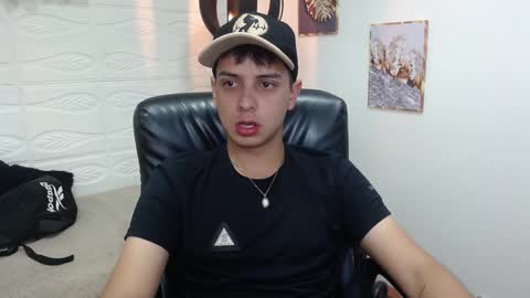 Snapshot of filipdaviex chatting on January 19, 12:39 pm Filip David online show from January 19, 12:39 pm