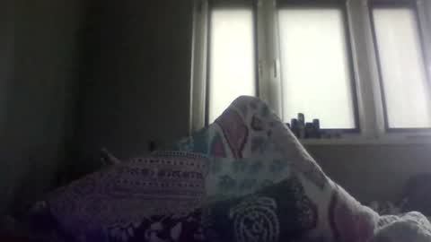 Snapshot of filipek757 chatting on October 16, 6:36 am filipek757 online show from October 16, 6:36 am