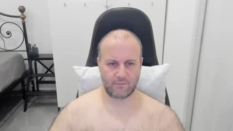 Snapshot of filippo12356 chatting on February 3, 2:11 pm filippo12356 online show from February 3, 2:11 pm