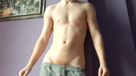 Snapshot of fillipsondon chatting on December 18, 10:10 am Whitechocolate online show from December 18, 10:10 am