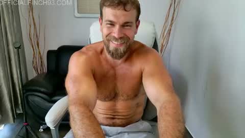 Snapshot of finch93 chatting on July 8, 6:45 pm Nick online show from July 8, 6:45 pm