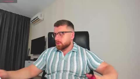 FindomGuyXXX online show from February 6, 6:44 pm