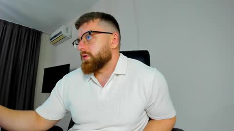 FindomGuyXXX online show from April 15, 7:58 pm