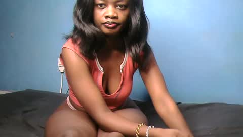 Snapshot of fine_ass24 chatting on June 16, 5:43 am fine_ass24 online show from June 16, 5:43 am