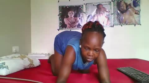 caro online show from October 28, 8:07 am