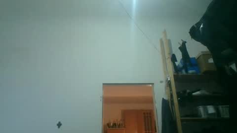 Snapshot of fine_nice chatting on October 18, 3:57 pm fine_nice online show from October 18, 3:57 pm