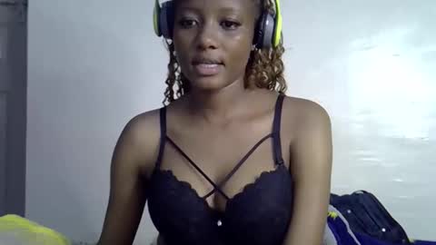 Snapshot of fine_slim chatting on November 25, 9:42 am slimmie online show from November 25, 9:42 am