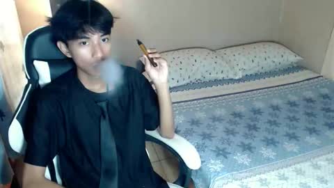 fineboii_rey18 online show from October 2, 10:22 am