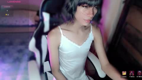 fineboii_rey18 online show from February 23, 6:44 am