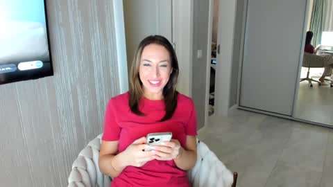 FinestChantilly online show from December 22, 3:42 pm