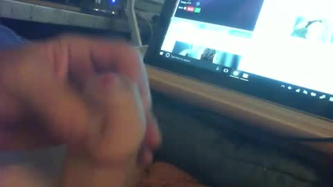 Snapshot of fingerwank chatting on November 2, 3:20 am fingerwank online show from November 2, 3:20 am