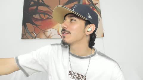 finn_jackson online show from April 10, 7:51 pm