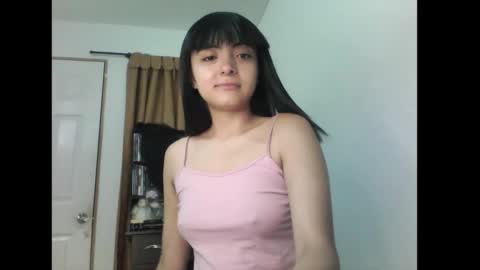 finnky1 online show from April 15, 4:52 am