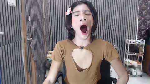 fiona908995 online show from May 5, 10:34 am