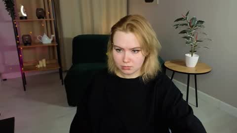 Fiona online show from March 26, 10:04 pm