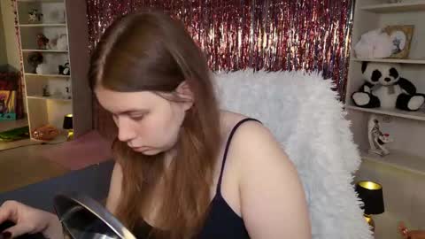 fiora online show from April 17, 5:21 am