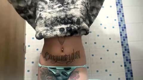 Snapshot of fiorella_up1 chatting on September 15, 4:01 am F I O R E L L A online show from September 15, 4:01 am