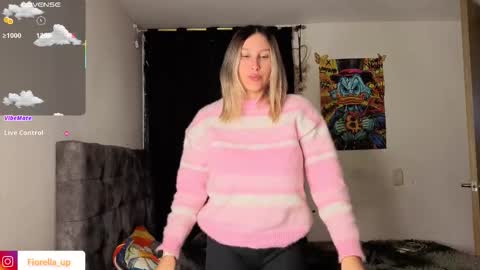 Snapshot of fiorella_up1 chatting on October 23, 1:27 am F I O R E L L A online show from October 23, 1:27 am