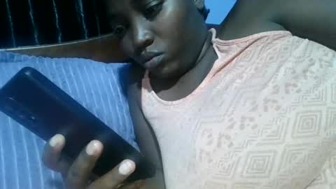 Snapshot of firegal02 chatting on July 18, 4:00 pm firegal02 online show from July 18, 4:00 pm