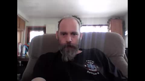 Snapshot of fireprince1977 chatting on February 21, 7:37 pm Brad online show from February 21, 7:37 pm