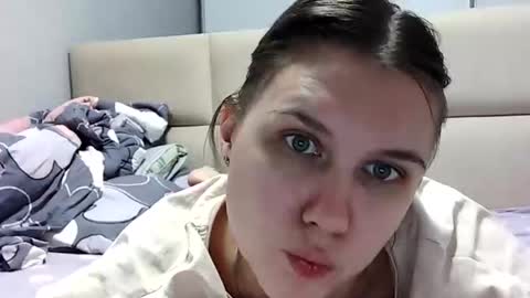 Snapshot of firststarsara chatting on December 18, 7:09 pm Sara online show from December 18, 7:09 pm