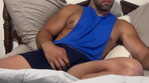 Snapshot of fitcurvyman4fun_69 chatting on June 2, 12:01 am fitcurvyman4fun_69 online show from June 2, 12:01 am