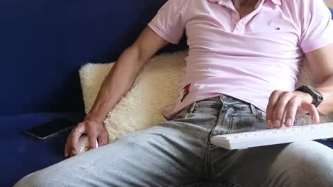 Snapshot of fitmanstrongdick chatting on March 15, 7:09 pm Harvey online show from March 15, 7:09 pm