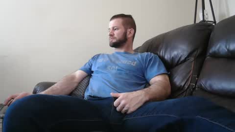 Snapshot of fitnessismything85 chatting on February 22, 7:58 pm fitnessismything85 online show from February 22, 7:58 pm