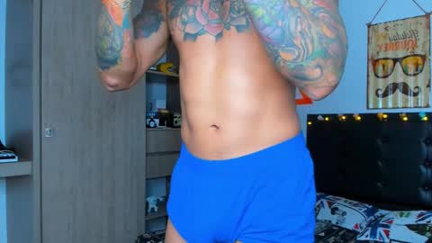 Elias Valencia online show from December 27, 2:33 pm