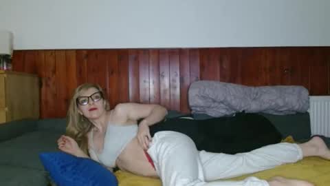 fitsexyes online show from November 3, 3:08 am