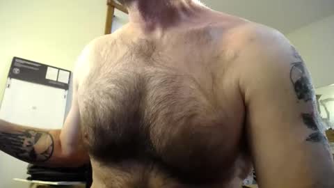 Snapshot of fitshow75 chatting on November 14, 12:37 pm Links in Bio below online show from November 14, 12:37 pm