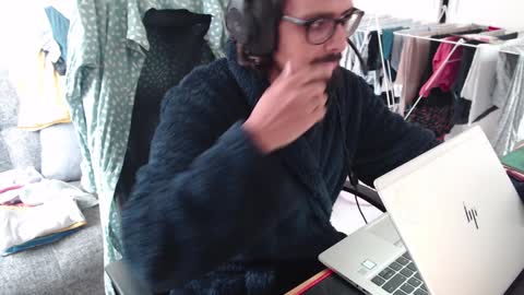 fizz6572 online show from December 12, 9:30 am