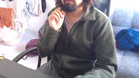 fizz6572 online show from March 3, 11:00 am