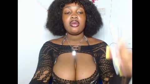 flasher_bigboobs online show from July 15, 5:18 pm