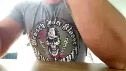 Snapshot of flashi1990 chatting on October 23, 12:15 pm flashi1990 online show from October 23, 12:15 pm