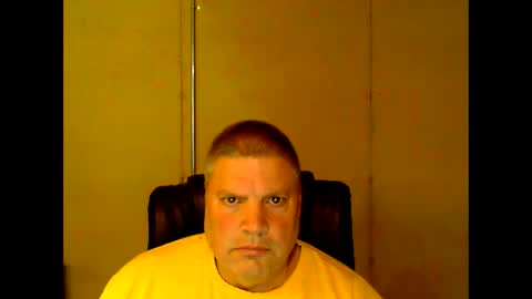 Snapshot of fletch32 chatting on December 9, 1:18 am jd online show from December 9, 1:18 am