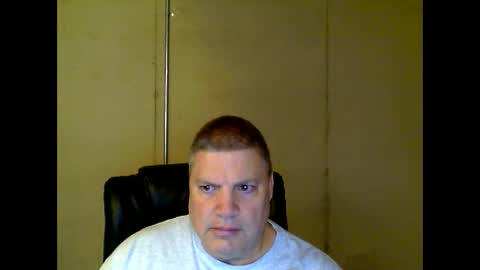 Snapshot of fletch32 chatting on February 16, 10:43 pm jd online show from February 16, 10:43 pm