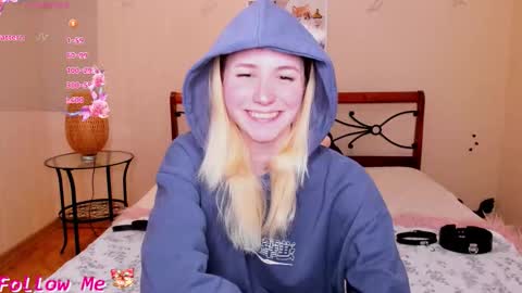 Snapshot of fleximona chatting on November 23, 3:34 pm FlexiMona online show from November 23, 3:34 pm