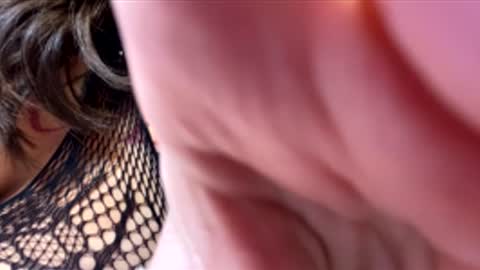 Roxy online show from November 28, 6:21 pm