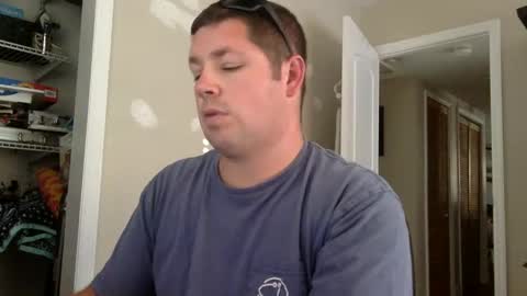 Snapshot of flguy_mike chatting on December 12, 8:43 pm FL guy online show from December 12, 8:43 pm