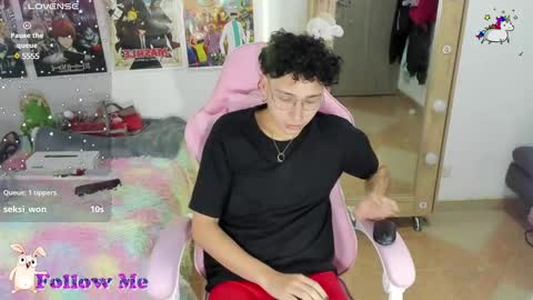 Snapshot of fli_uwu24 chatting on January 15, 5:19 am fli_uwu24 online show from January 15, 5:19 am