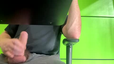 Snapshot of flintstones_rock chatting on December 6, 5:55 pm flintstones_rock online show from December 6, 5:55 pm